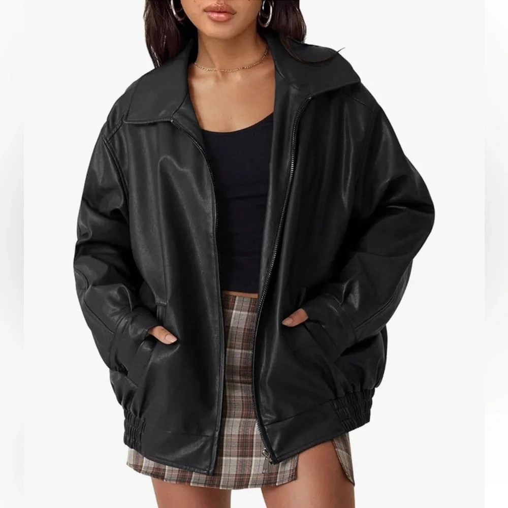 Women's Black Oversized Faux Leather Jacket NWT small - Picture 1 of 7